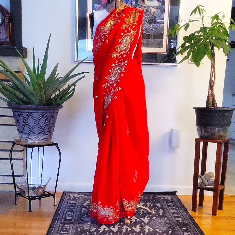 Saree/Sari, Red & Gold, EUC